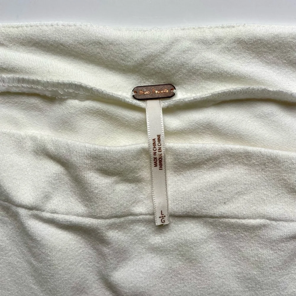 Free People Embroidered Knit Blouse Ivory.Off-Shoulder Top with puff Sleeves